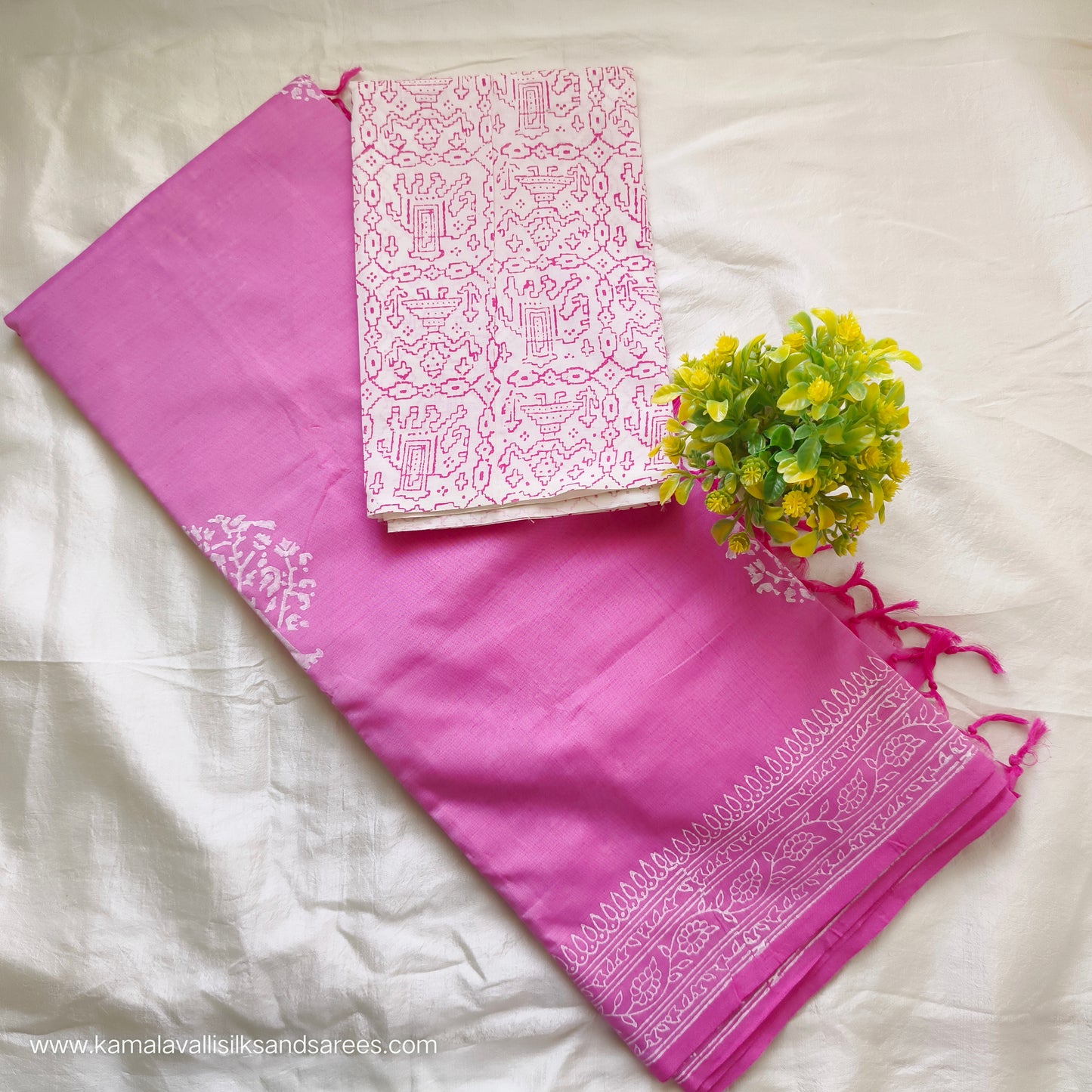 South Cotton Mix Block Printed Saree Pink colour with White Colour Contrast blouse